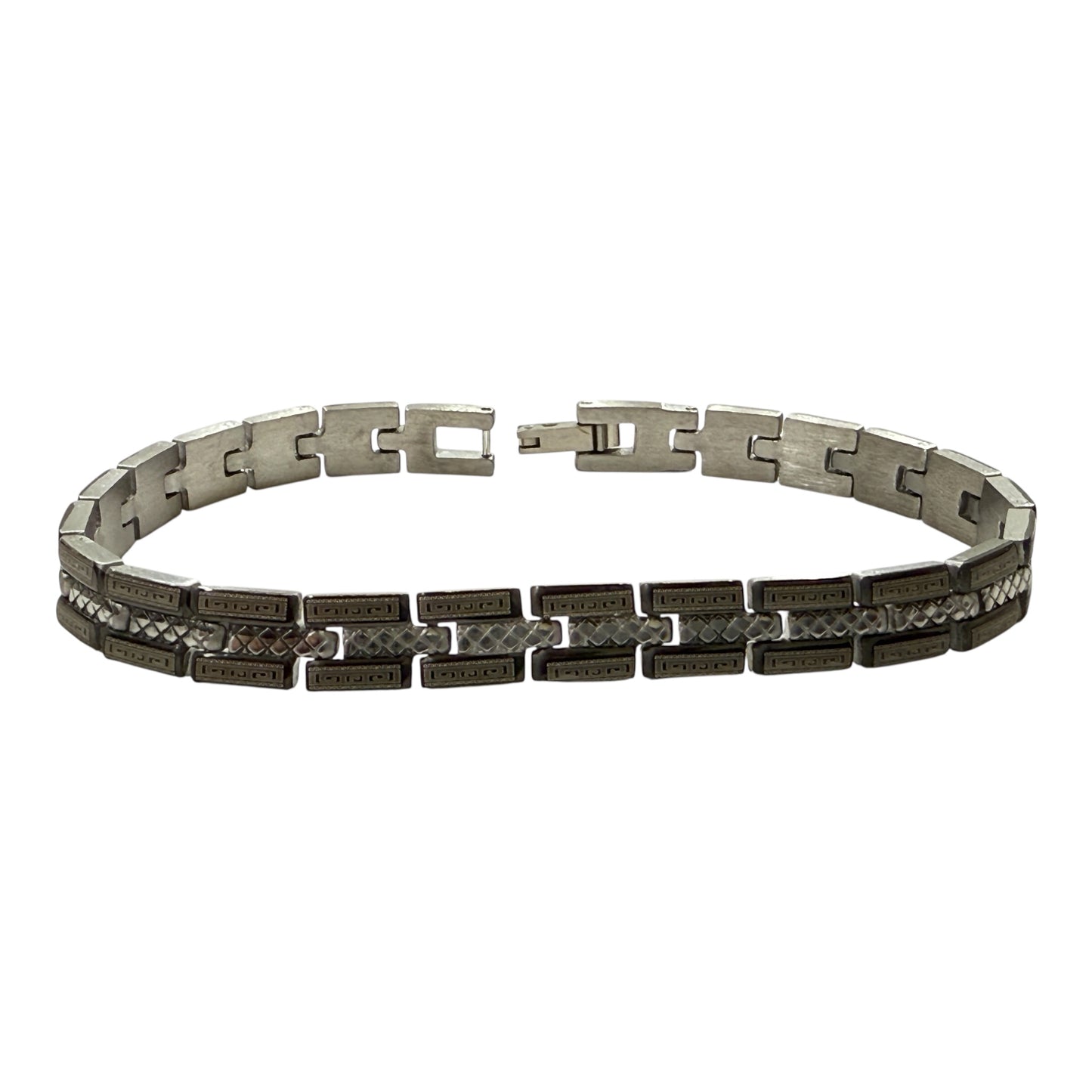 Bracciale uomo acciaio satinato – Maglia rettangolare con dettagli incisi – Stile industrial