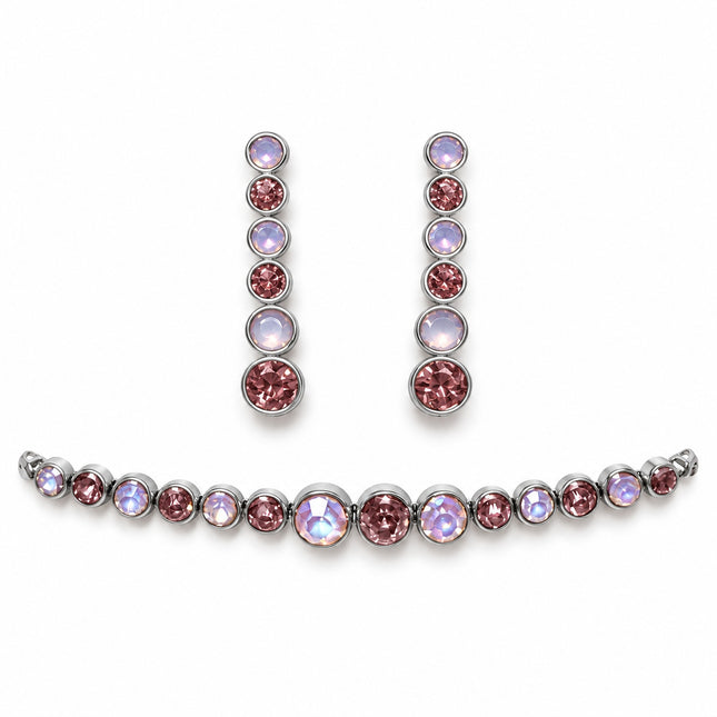 Set donna in acciaio con bracciale rosa e lilla iridescente e orecchini pendenti rosa e chiari da circa 4 cm.