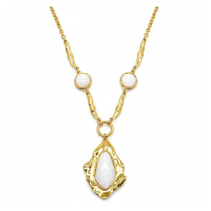 Collana donna Shelly in acciaio dorato con resina bianca e pendente geometrico