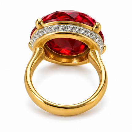 Anello dorato Shelly variante rossa misura 18, dettaglio posteriore del castone