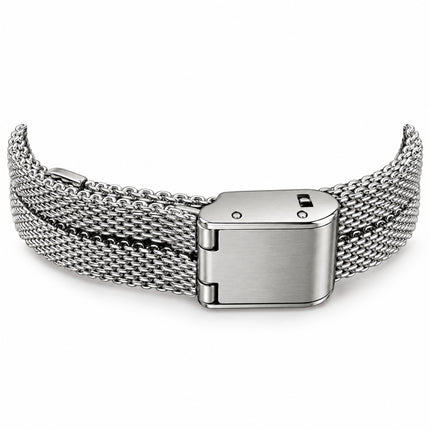 Dettaglio chiusura regolabile orologio Guess GW0471L1 su sfondo bianco