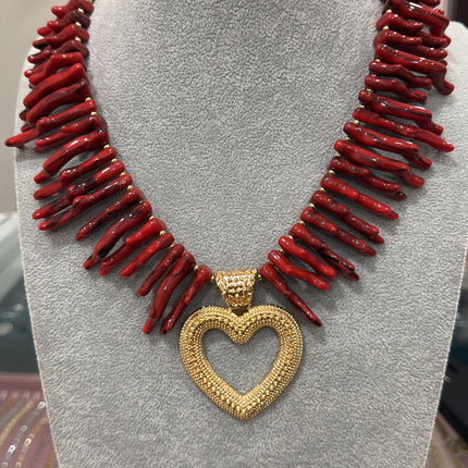 Collana Donna Corallo Rosso Ciondolo Cuore Dorato Statement Lunga