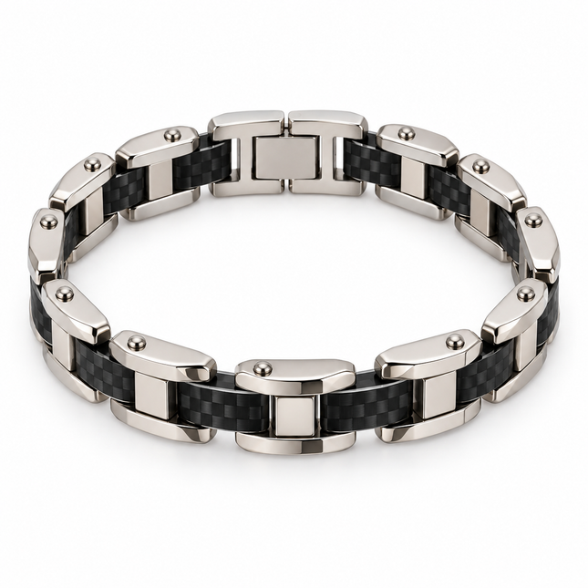 Bracciale da uomo color argento con maglie geometriche e inserti neri effetto carbonio