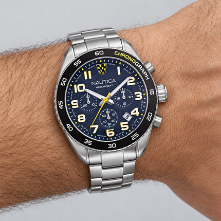 Orologio Nautica NAPKBS227 uomo indossato al polso