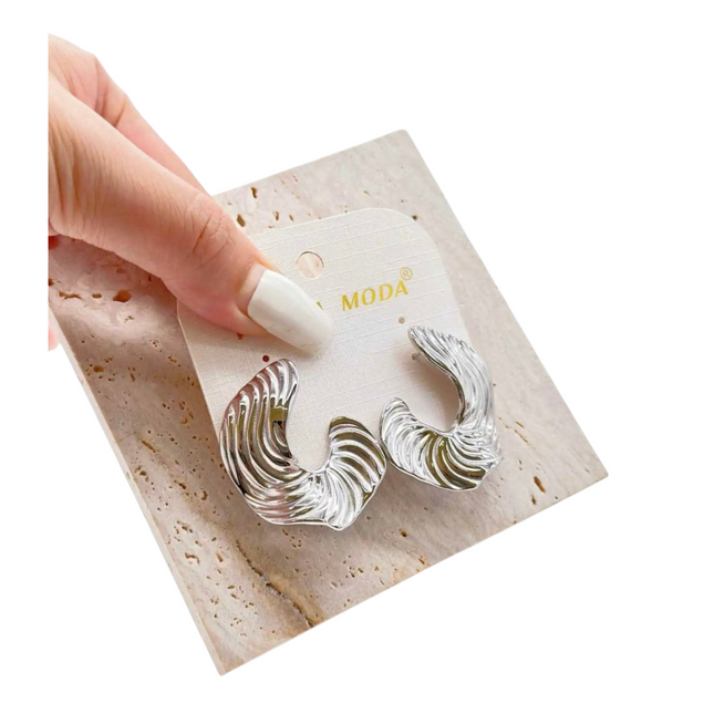 Nuovi Shelly Orecchini Donna Wave Argento Acciaio Inox Ondulato 4 cm Eleganti