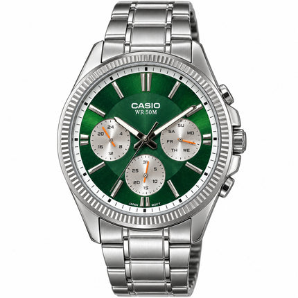 rologio Casio MTP-1375D-3AVDF con quadrante verde e bracciale in acciaio.