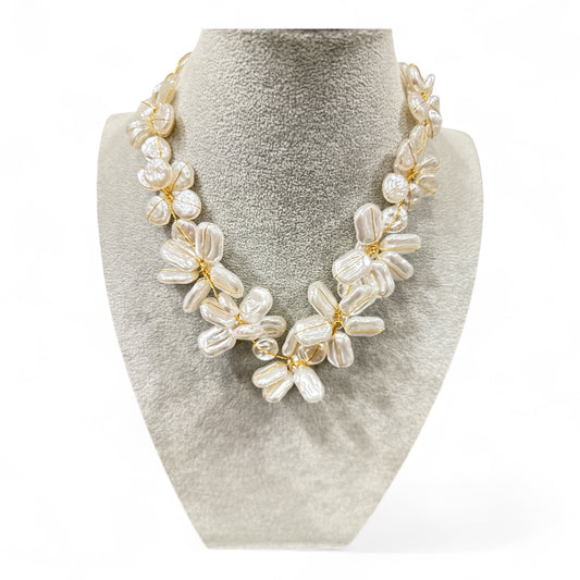 Collana Donna con Perle Barocche a Fiore e Filo Dorato Elegante