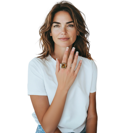 Anello Shelly rame dorato pietra ambra rettangolare donna design elegante