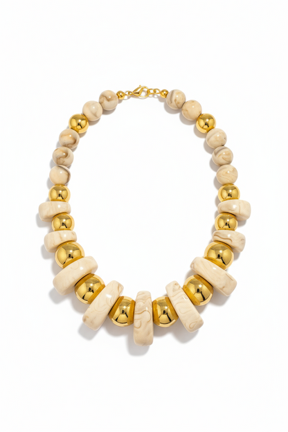 Collana Donna Resina e Metallo Dorato - Design Contemporaneo Leggero