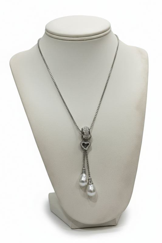 Collana lunga donna acciaio 316L con pendente cuore e perle bianche