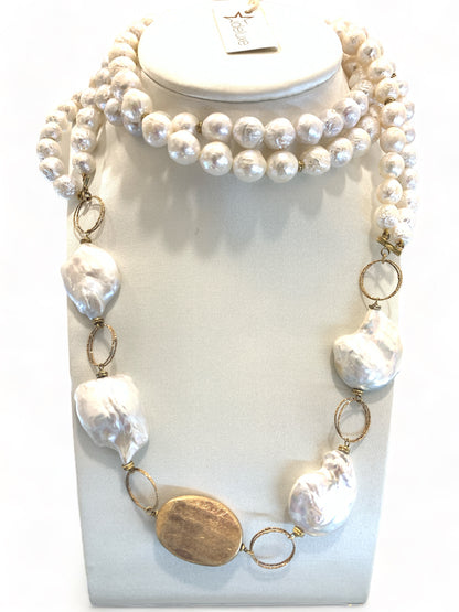 Passionedele collana lunga con perle barocche e ed elementi dorati per donna 60 cm
