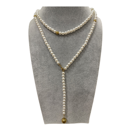 Collana Lunga con Perle Bianche e Pendente Sfera Dorata Shelly Vintage Elegante