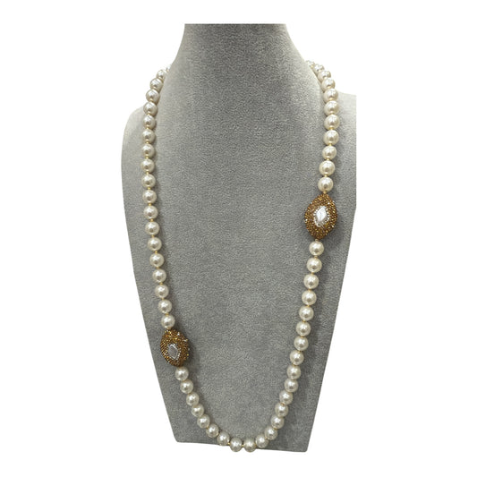 Collana lunga  donna perle bianche eleganti con inserti dorati e cristalli