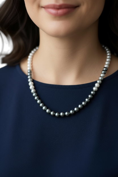 Collana Donna Con Perle in Vetro e Chiusura in Acciaio - Eleganza Contemporanea