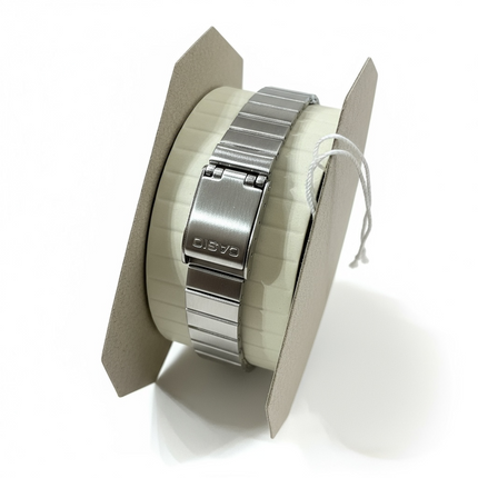 Casio LA670WEA-7EF orologio donna vintage acciaio dettaglio display digitale grigio

