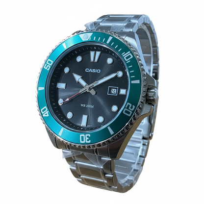 Orologio Uomo Casio Acciaio Analogico Ghiera Verde Rotante MDV-107D-3AVDF