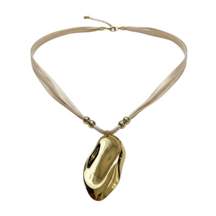 Collana Donna Shelly Nastro Tessuto Beige Maxi Ciondolo Acciaio Dorato Ovale 50+5cm