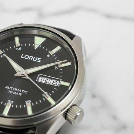 Dettaglio Quadrante Nero Day-Date