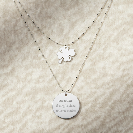 Collana 10 Buoni Propositi doppio filo quadrifoglio - flat lay premium