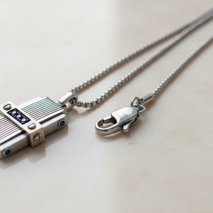 Dettaglio catena acciaio e chiusura collana uomo 2Jewels