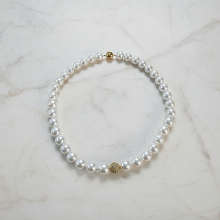 Flat Lay Collana Perle 40cm - Fotografia Editoriale