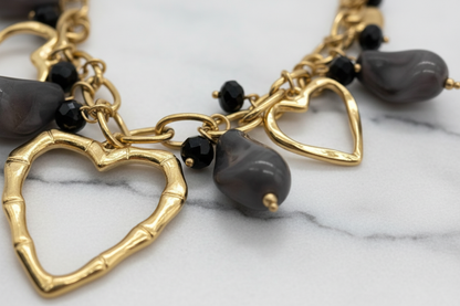 Dettaglio macro charms resina