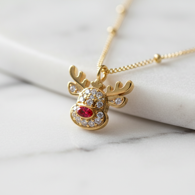 Dettaglio pendente natalizio con zirconi - artigianalità premium