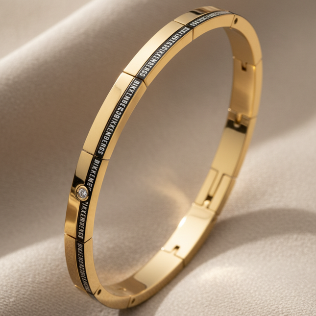 Fotografia editoriale bracciale rigido oro diamante luxury