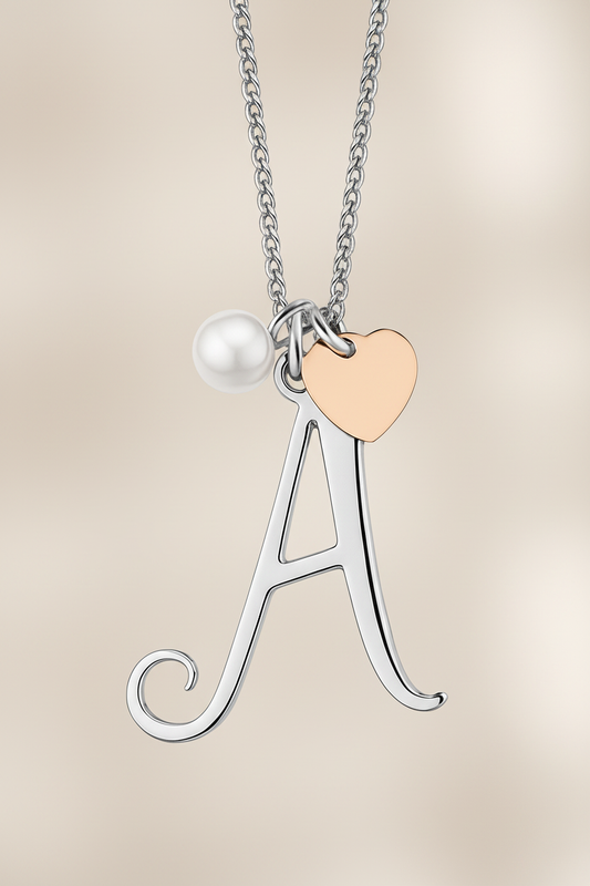 Dettaglio lettera personalizzata acciaio lucido - personalizzazione premium