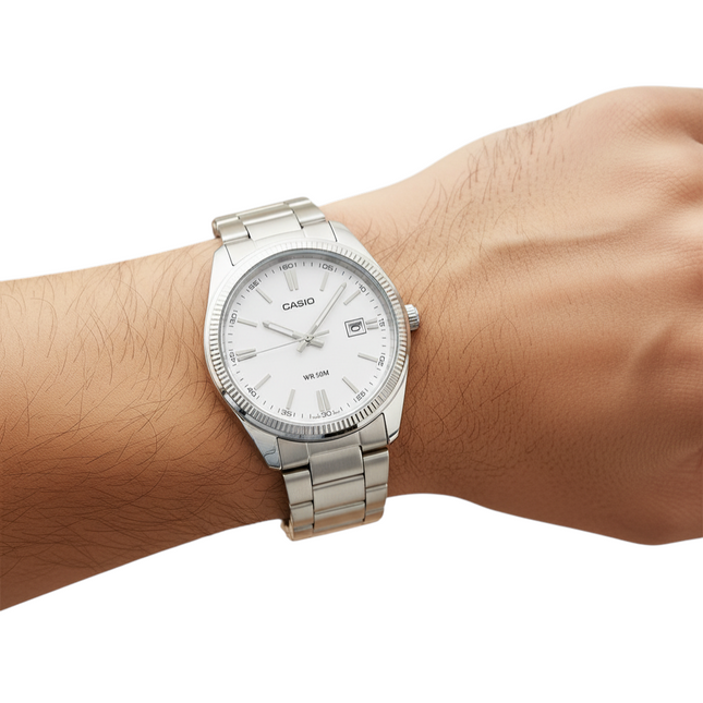 Tempo A Tempo men's elegant silver stainless steel analog watch with white dial and date window.