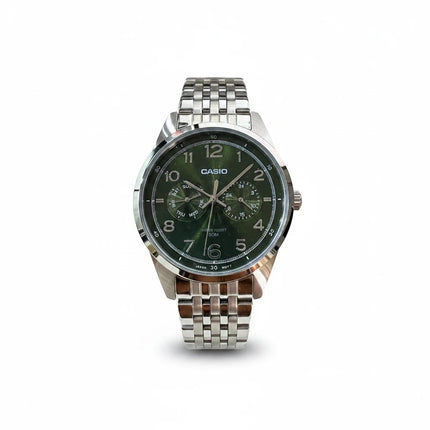 Orologio da uomo Tempo A Tempo Casio MTP-E340D-3AVDF con quadrante verde, bracciale in acciaio e funzioni giorno/data.