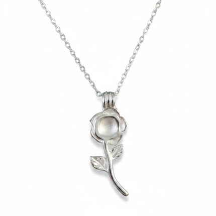 Collana girocollo Tempo A Tempo in acciaio anallergico con ciondolo a forma di rosa, design romantico e femminile.
