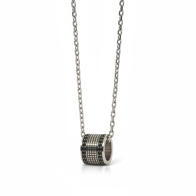 Collana uomo Tempo A Tempo 2Jewels in acciaio con ciondolo cilindrico decorato da piccoli cristalli neri