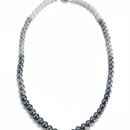 Tempo A Tempo Shelly necklace featuring a gradient of white to dark grey glass pearls with a stainless steel clasp