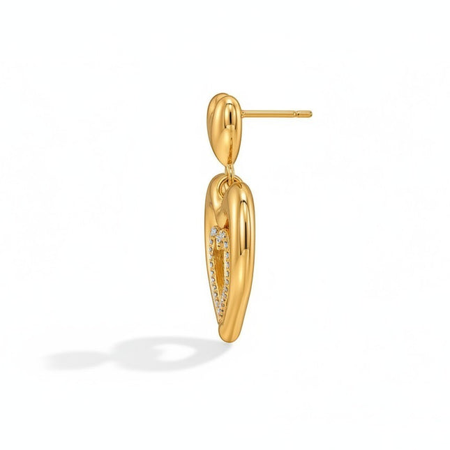 Tempo A Tempo Orecchini pendenti a triplo cuore in oro con strass pavé, 4,5cm