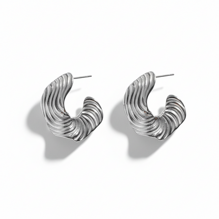 Tempo A Tempo silver stainless steel wavy hoop earrings, 4cm, elegant design.