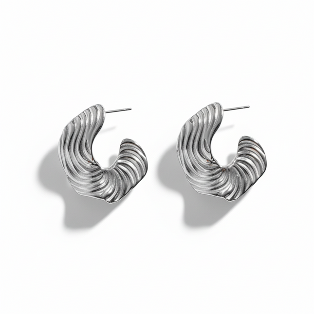 Tempo A Tempo silver stainless steel wavy hoop earrings, 4cm, elegant design.
