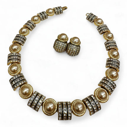 Tempo A Tempo Shelly vintage style jewelry set featuring a pearl and crystal gold necklace and matching earrings